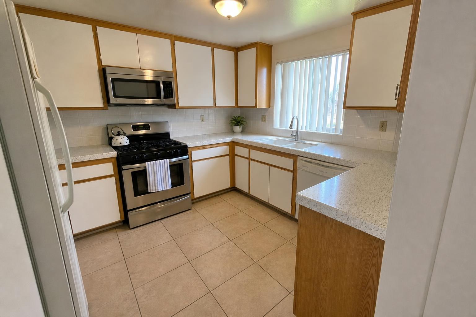 Kitchen after a Parcero deep clean
